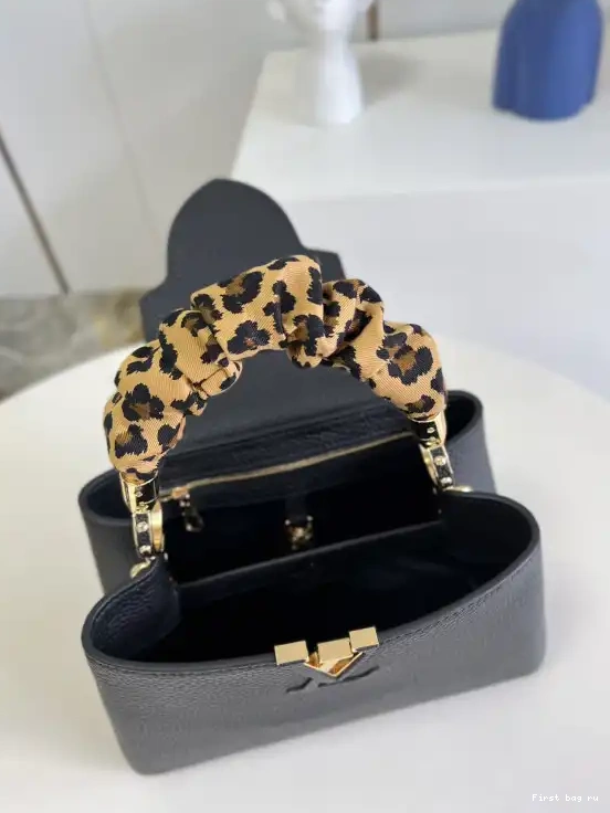 Frstbag ru VUITTON LOUIS CAPUCINES BB 0502
